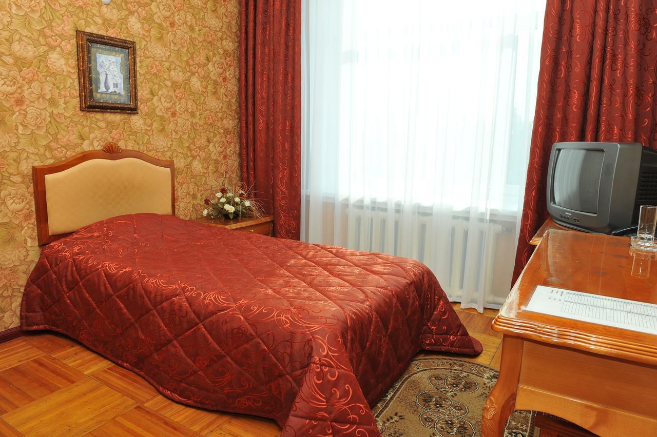 Gostinichny Komplex Germes Karagandy Esterno foto